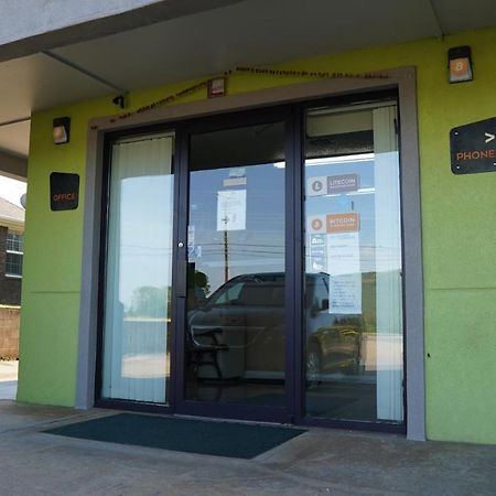 Hodler Inn Heavener Kültér fotó